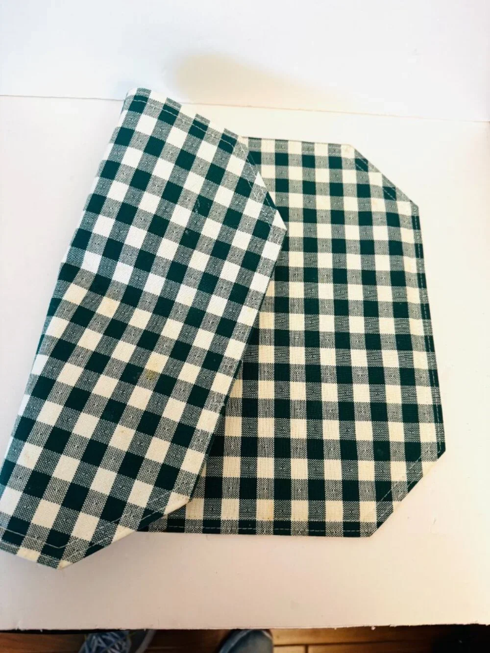 Placemats 17x12 Gingham Pattern Cloth Sturdy Green White Set 6 Octagonal Cotton